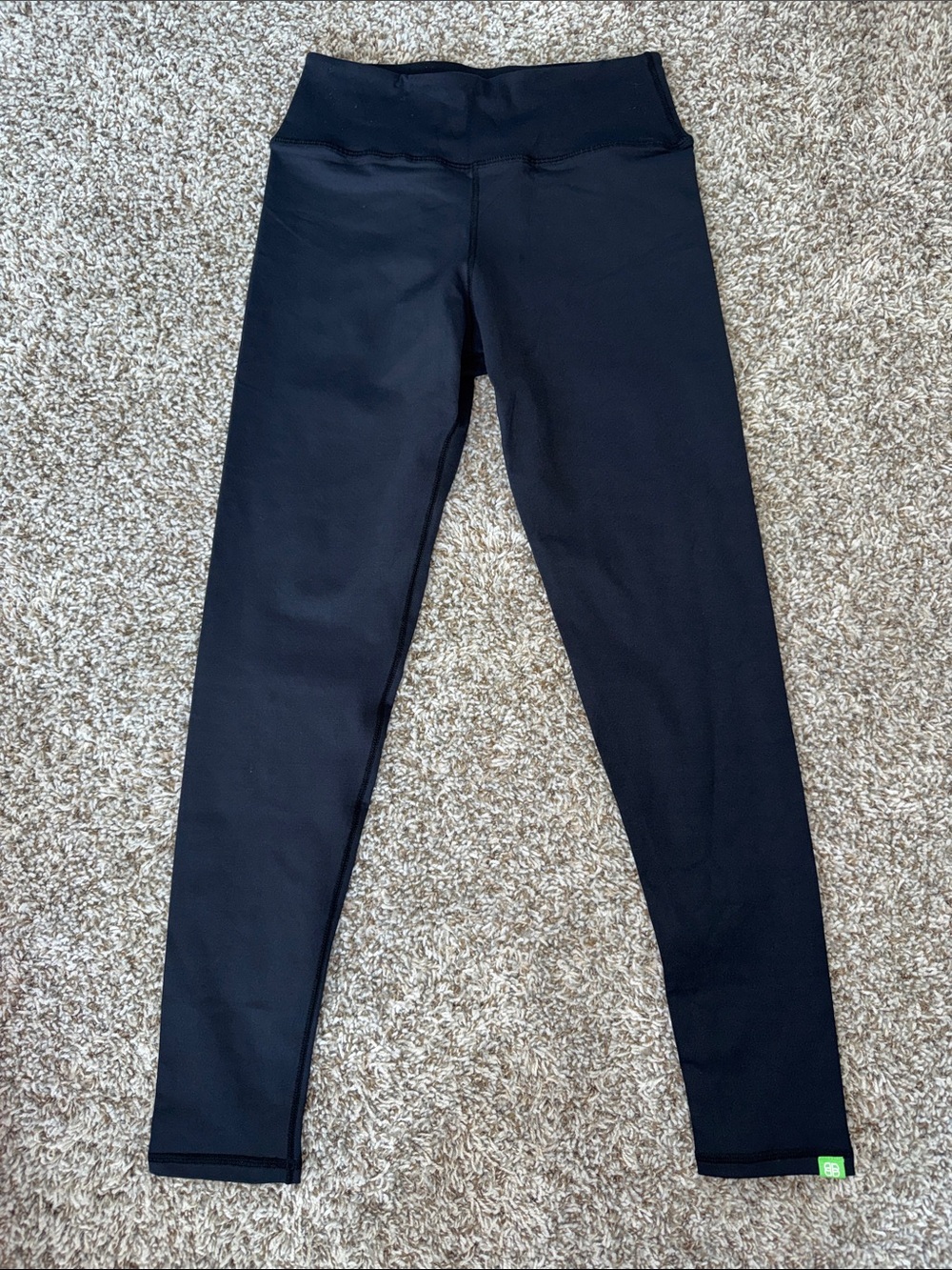 High-Waist Black Leggings with Supportive Waistband